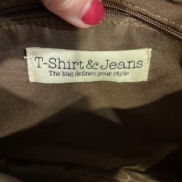 T-Shirt & Jeans brown faux leather purse. - Picture 6 of 7